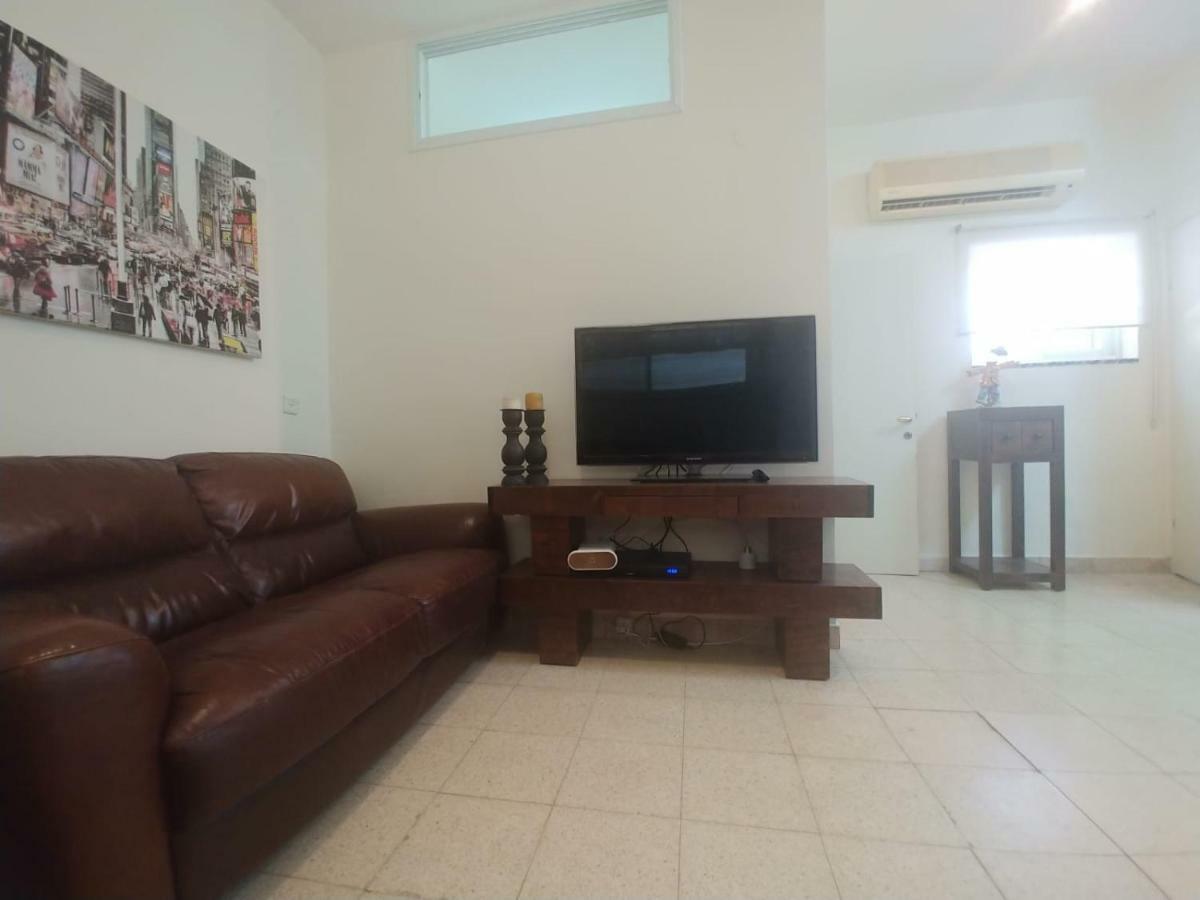 Apartment Lovely Premium Location